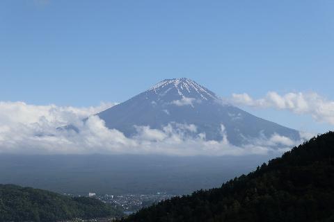 御坂みちから望む富士山