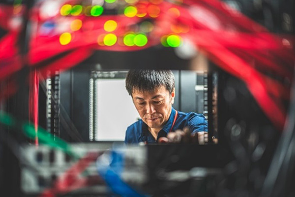 山梨ニューメディアセンター 開発局